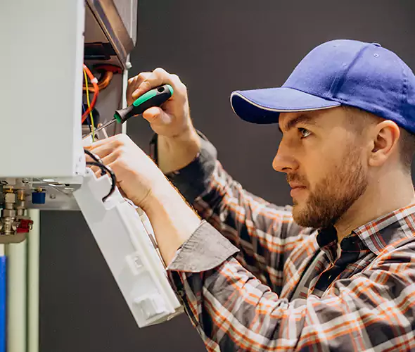 Expert Plumber for Tankless Water Heater Maintenance in Nesconset, NY: Schedule Professional Maintenance Services with Us