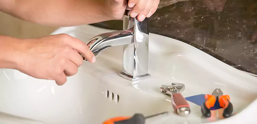 Bathtub Faucet Replacement in Nesconset
